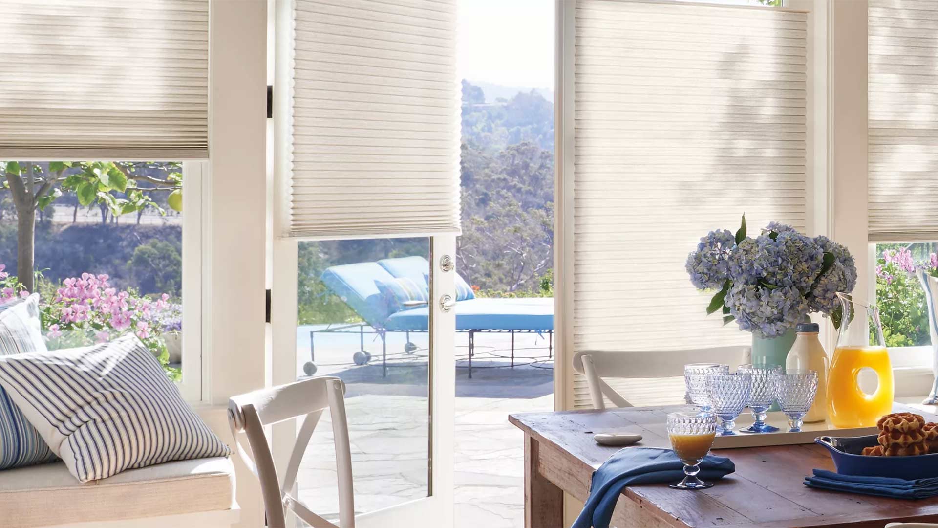 Hunter Douglas Window Covering room scenes